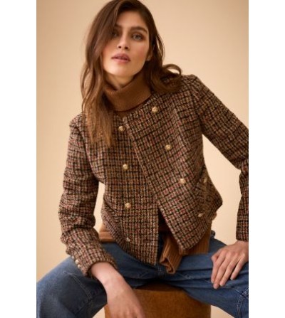 Chaqueta Chanel camel Oui portada