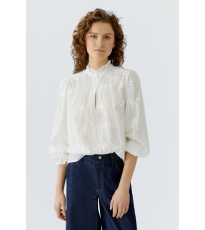 Blusa romántica cruda Oui detalle manga