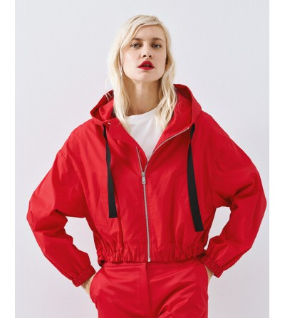 Cazadora roja portada