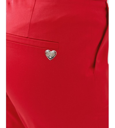 Pantalones rojos portada