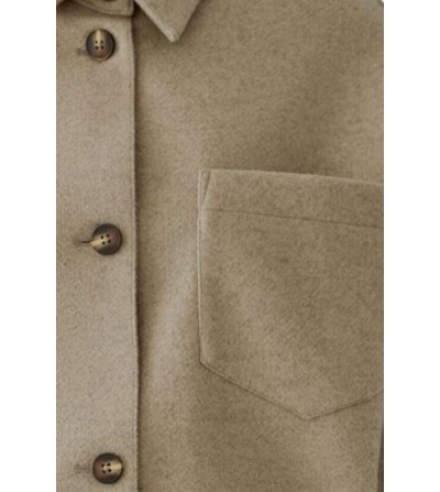 Chaqueta bolsillo beige Oui portada