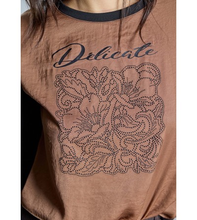 Camiseta Delicate AC by Alba Conde portada