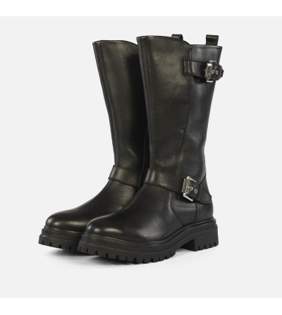 Bota Novaky negra Gioseppo portada